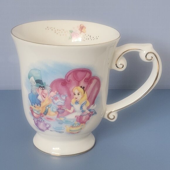 Disney Alice in Wonderland Footed Mug - Picture 1 of 4